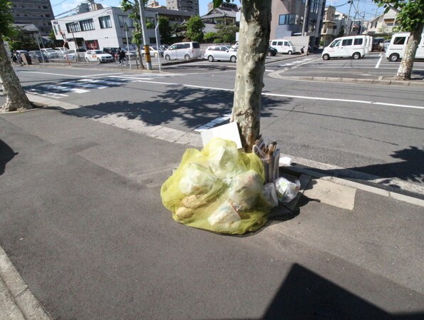 西原ビルの物件外観写真